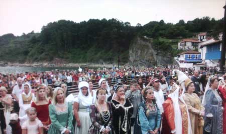 Fiesta del desembarco de Carlos V en Tazones (Villaviciosa-Asturias)