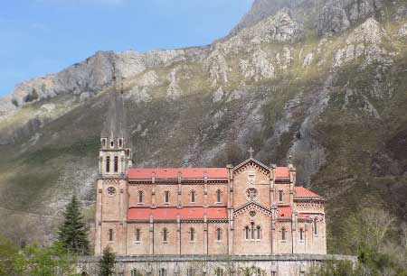 Basílica de Covadonga (Asturias-España)