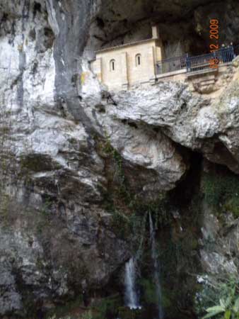 La cueva de Covadonga (Asturias-España)
