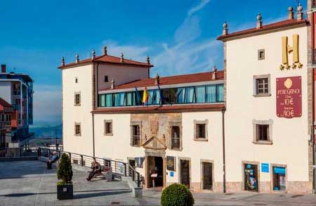 Albergue de peregrinos Palacio de Merás, privado. Tineo (Asturias)