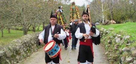 Gaiteros por Pría (Llanes)